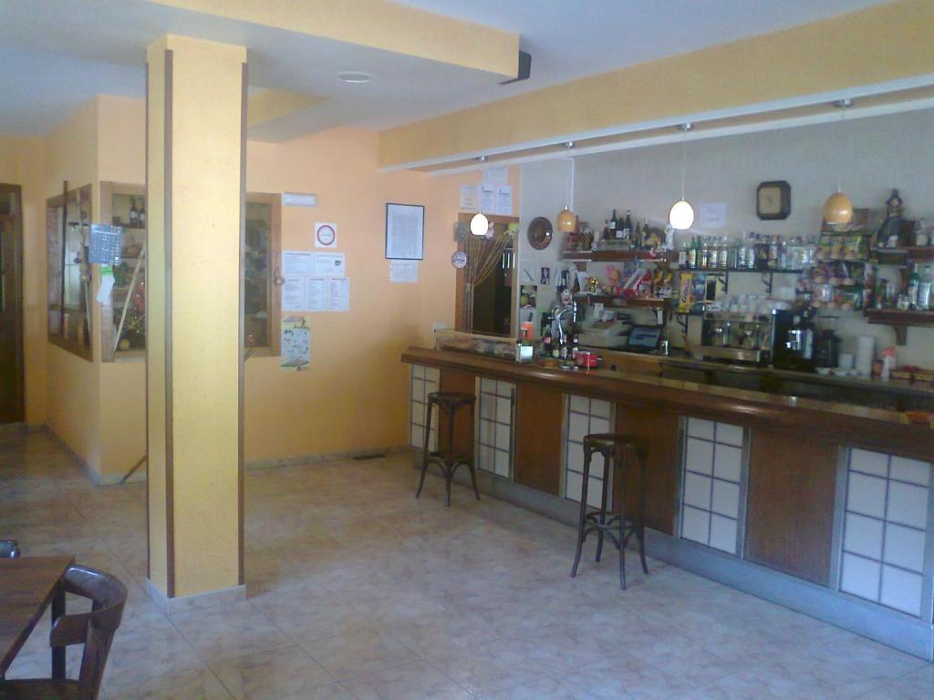 Hostal El Peregrino La Portela de Valcarce Exterior photo